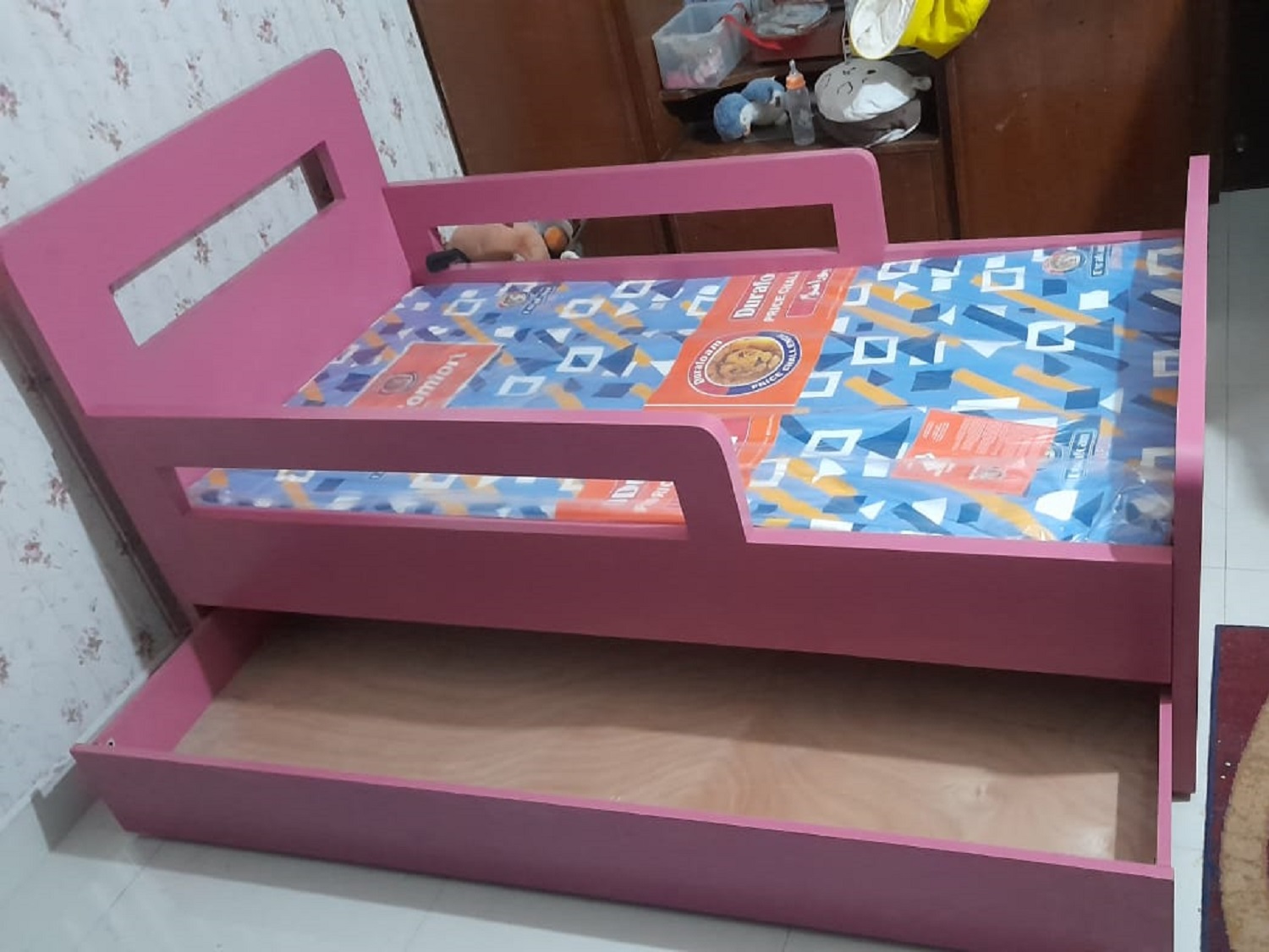Pink Colour Girls Single Bed